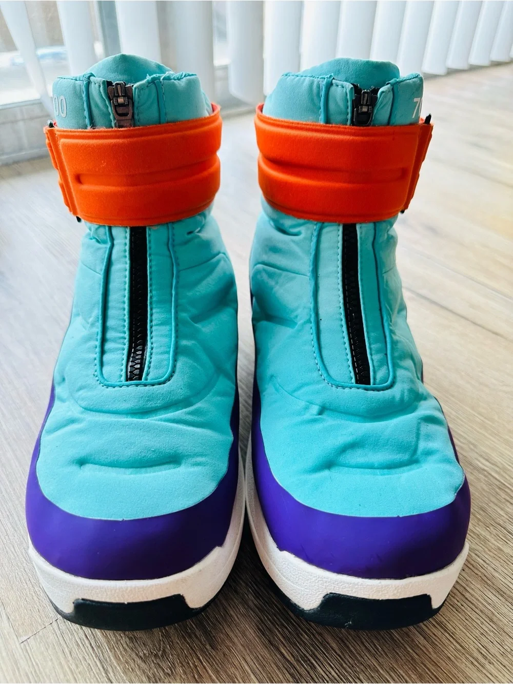The North Face Nuptse II Strap